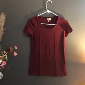 Divided Fitted Tee Short Sleeve Burgundy Sz S